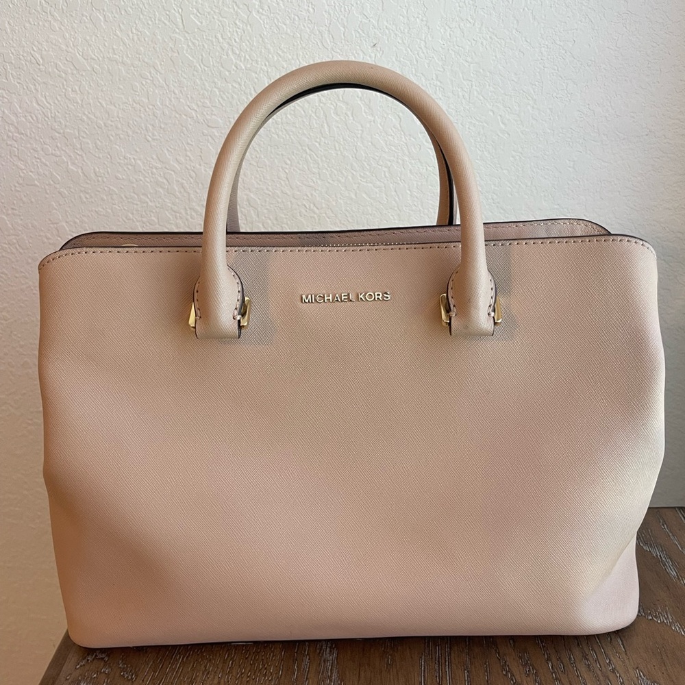 Michael Kors Savannah Satchel/ Top Handle Bag Large Handbag. Blush/Pink.